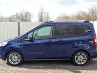 Gebraucht Ford Tourneo Courier Titanium 101 PS (74 kW) 2016 Indicblau metallic Van / Kleinbus
