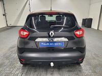 Używany Renault Captur Elysee 110 KM (80 kW) 2015 Czarny SUV