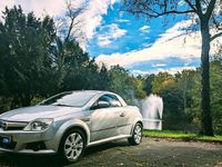 Gebraucht Opel Tigra 90 PS (66 kW) 2008 Silber Cabrio