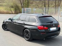 Gebraucht BMW 525 204 PS (150 kW) 2012 Schwarz Kombi