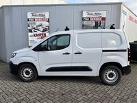 Gebraucht Opel Combo Basis 110 PS (80 kW) 2025 Weiß Van
