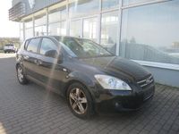 Gebraucht Kia Ceed 109 PS (80 kW) 2009 Schwarz Kleinwagen