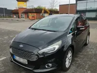 Używany Ford S-MAX Titanium 179 KM (131 kW) 2016 Czarny Minivan