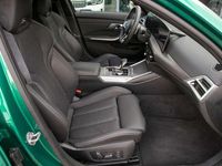 Gebraucht BMW M3 530 PS (389 kW) 2025 M isle of man grün metallic Kombi