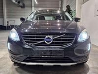 Gebraucht Volvo XC60 150 PS (110 kW) 2016 Onyx black / metallic SUV