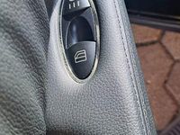 Gebraucht Mercedes E320 Avantgarde 224 PS (164 kW) 2004 Schwarz Limousine