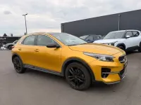 Gebraucht Kia Ceed Spirit 160 PS (117 kW) 2022 Gelb Kleinwagen