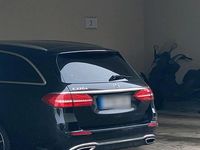 Gebraucht Mercedes E220 194 PS (142 kW) 2018 Schwarz Kombi