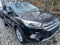 Gebraucht Ford Kuga Titanium 179 PS (131 kW) 2017 Schwarz SUV