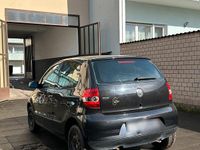 Gebraucht VW Fox 55 PS (40 kW) 2005 Schwarz Kleinwagen