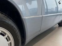 Second-hand Mercedes E230 132 CP (97 kW) 1992 Albastru Berlinǎ