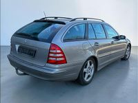 Gebraucht Mercedes C220 143 PS (105 kW) 2004 Grau Kombi