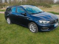 Gebraucht Fiat Tipo 95 PS (69 kW) 2017 Blau Kombi