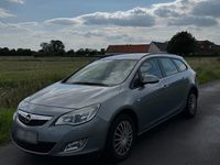 Gebraucht Opel Astra 110 PS (80 kW) 2012 Silber Kombi