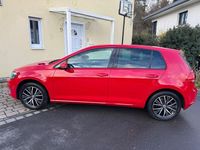 Gebraucht VW Golf VII Allstar 110 PS (80 kW) 2016 Rot Limousine