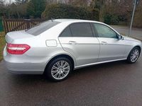 Gebraucht Mercedes E250 204 PS (150 kW) 2011 Silber Limousine