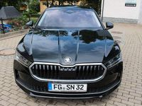 Gebraucht Skoda Superb Selection 150 PS (110 kW) 2025 Ebony schwarz metallic Kombi