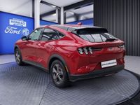 Gebraucht Ford Mustang Mach-E Extended Range 216 kW (294 PS) 2023 Rapid red metallic SUV
