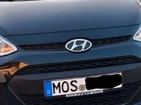 Gebraucht Hyundai i10 Trend 87 PS (63 kW) 2015 Schwarz Kleinwagen