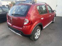 Gebraucht Dacia Sandero Stepway 84 PS (61 kW) 2012 Feuerrot Kleinwagen