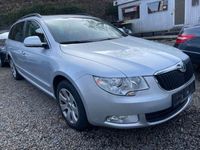 gebraucht Skoda Superb 2.0 TDI Combi Leder Navi Xenon Panor. Alu