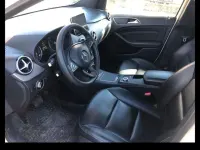 Gebraucht Mercedes 180 109 PS (80 kW) 2015 Gelb Limousine