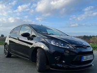 gebraucht Ford Fiesta Titanium *AUTOMATIK* All black Optik