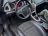 Second-hand Opel Astra 125 CP (91 kW) 2012 Negru Break