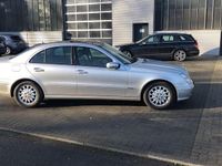 Gebraucht Mercedes E240 Elegance 177 PS (130 kW) 2005 Silber Limousine