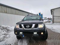Gebraucht Nissan Navara 126 PS (92 kW) 2008 Schwarz Abholung