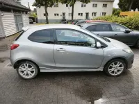 Gebraucht Mazda 2 Impuls 75 PS (55 kW) 2009 Silber Kleinwagen