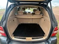 Gebraucht Mercedes ML350 272 PS (200 kW) 2010 Grau SUV