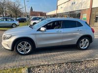 Gebraucht Mercedes GLA200 136 PS (100 kW) 2016 Silber SUV