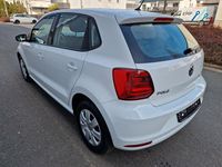 Gebraucht VW Polo Trendline 60 PS (44 kW) 2016 Weiß Limousine