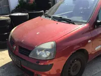 Gebraucht Renault Clio 82 PS (60 kW) 2004 Other Kleinwagen