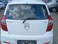 Gebraucht Hyundai i10 Edition 70 PS (51 kW) 2013 Weiß Kleinwagen