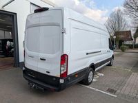 Gebraucht Ford Transit Trend 165 PS (121 kW) 2022 Weiß Pickup