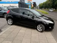Gebraucht Ford Fiesta Titanium 82 PS (60 kW) 2012 Schwarz Kleinwagen