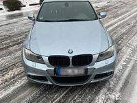 Gebraucht BMW 320 M Sport 170 PS (125 kW) 2011 Blau Limousine