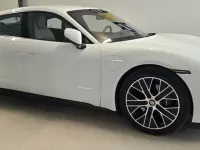 Gebraucht Porsche Taycan Basis 350 kW (476 PS) 2022 Carraraweiß Limousine