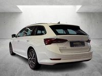 Gebraucht Skoda Octavia Clever 204 PS (150 kW) 2022 Weiß Kombi