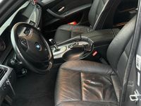 Gebraucht BMW 525 197 PS (144 kW) 2008 Grau Limousine