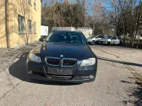 Gebraucht BMW 320 150 PS (110 kW) 2007 Blau Kombi