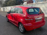 Gebraucht Mercedes B170 116 PS (85 kW) 2005 Rot Van / Kleinbus