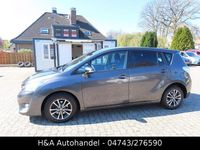 Gebraucht Toyota Verso Life 147 PS (108 kW) 2013 Grau Van / Kleinbus