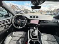 Gebraucht Porsche Cayenne Coupe GTS 460 PS (338 kW) 2023 Tiefschwarz SUV