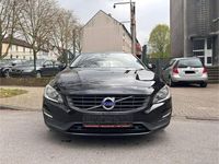 Gebraucht Volvo V60 120 PS (88 kW) 2016 Schwarz Kombi