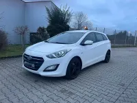 Usado Hyundai i30 Style 110 CV (80 kW) 2015 Blanco Familiar