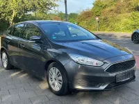 Gebraucht Ford Focus 101 PS (74 kW) 2016 Grau Limousine
