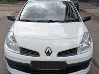 Gebraucht Renault Clio II Expression 75 PS (55 kW) 2008 Weiß Kleinwagen